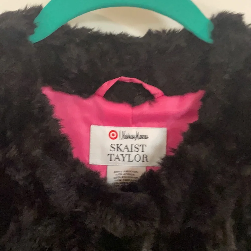 Neiman Marcus for Target Skaist Taylor faux fur vest - Picture 3 of 6